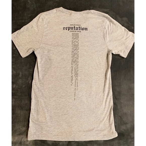 Taylor Swift Gray Reputation Tour T-Shirt - Picture 4 of 4